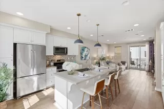 Photo #4: ML82037833 Listing 