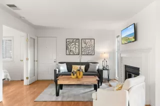 Photo #6: ML82037836 Listing 