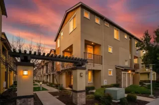 Photo #2: ML82037847 Listing 