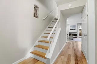 Photo #4: ML82037886 Listing 