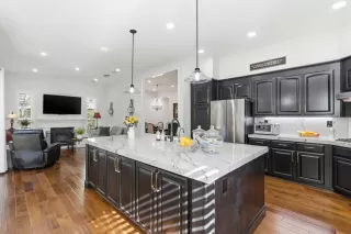 Photo #3: ML82037922 Listing 