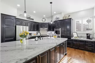 Photo #5: ML82037922 Listing 