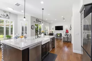 Photo #6: ML82037922 Listing 