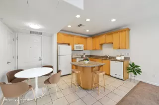 Photo #4: ML82037936 Listing 