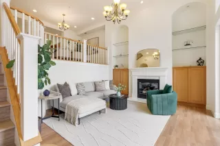 Photo #5: ML82037947 Listing 