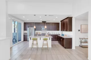 Photo #6: ML82037952 Listing