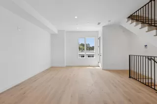 Photo #6: ML82037966 Listing 