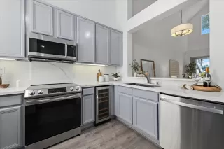 Photo #6: ML82037987 Listing 