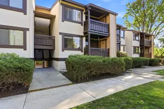 Photo #4: ML82037995 Listing