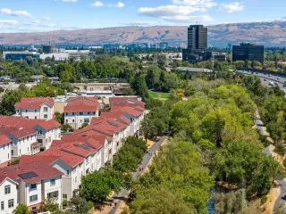 Photo #2: ML82038014 Listing 