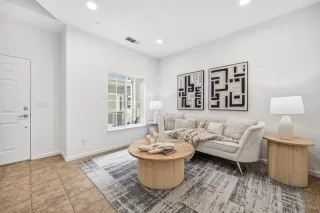 Photo #6: ML82038034 Listing 