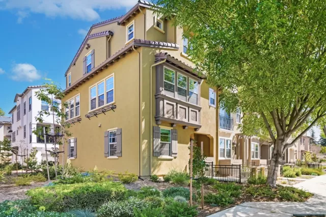 MLS: ML82038038 Condo For Sale