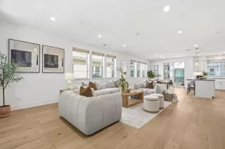 Photo #5: ML82038038 Listing