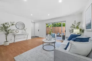 Photo #5: ML82038042 Listing 