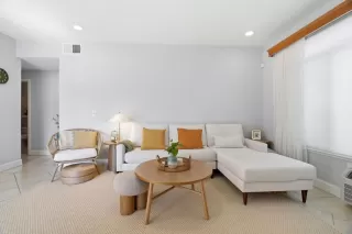 Photo #4: ML82038057 Listing 