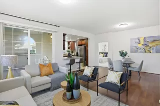 Photo #5: ML82038078 Listing