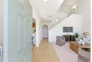 Photo #5: ML82038131 Listing 