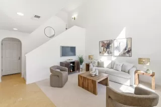 Photo #6: ML82038131 Listing 