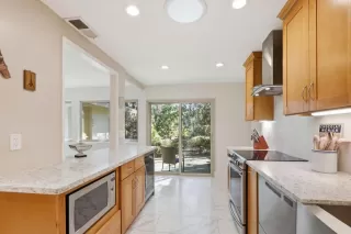 Photo #6: ML82038196 Listing 