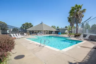 Photo #6: ML82038204 Listing