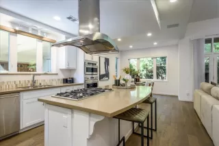 Photo #3: ML82038229 Listing