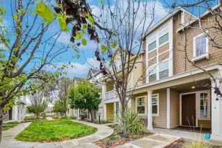 Photo #5: ML82038238 Listing 