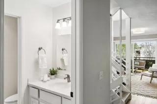 Photo #4: ML82038301 Listing