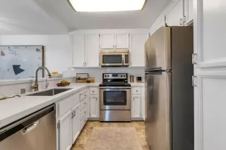 Photo #3: ML82038306 Listing 