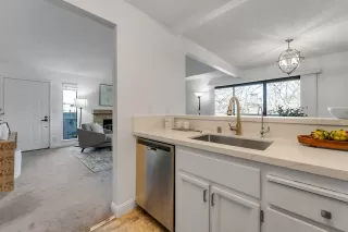 Photo #4: ML82038306 Listing 