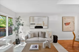 Photo #5: ML82038364 Listing