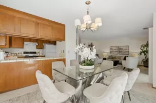 Photo #6: ML82038389 Listing 