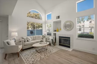 Photo #5: ML82038393 Listing 