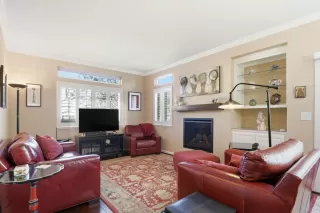 Photo #5: ML82038413 Listing 