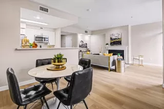 Photo #4: ML82038437 Listing