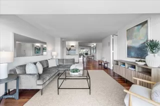 Photo #4: ML82038543 Listing 