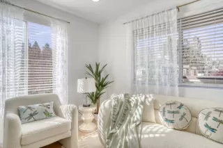 Photo #5: ML82038552 Listing