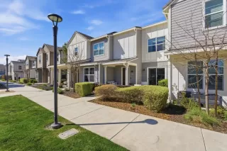 Photo #2: ML82038581 Listing 