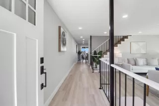 Photo #5: ML82038672 Listing 