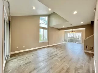 Photo #5: ML82038673 Listing 