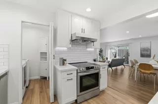 Photo #6: ML82038737 Listing 