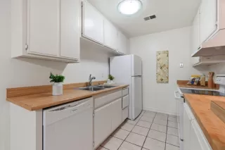 Photo #6: ML82038750 Listing 