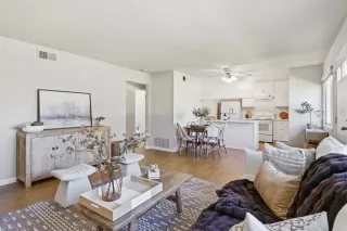 Photo #6: ML82038778 Listing 