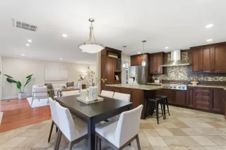 Photo #6: ML82038795 Listing 