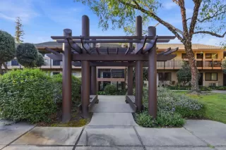 Photo #2: ML82038796 Listing 