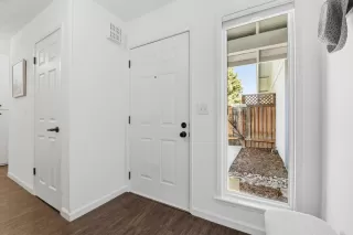 Photo #4: ML82038800 Listing 