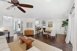 Photo #5: ML82038800 Listing 