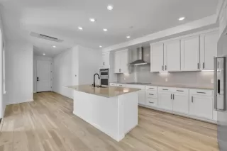 Photo #4: ML82038826 Listing