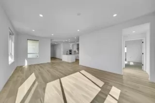 Photo #6: ML82038826 Listing