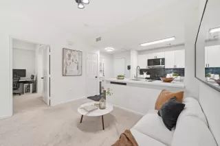 Photo #4: ML82038852 Listing 