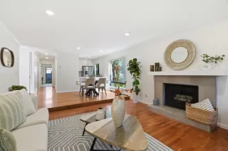 Photo #6: ML82038867 Listing 